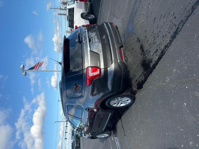 2018 ford explorer xlt