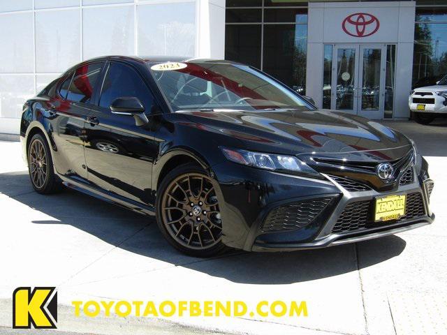 2023 toyota camry se nightshade