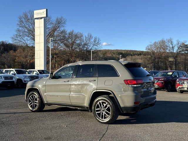 2019 jeep grand cherokee trailhawk