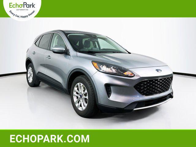 2021 ford escape se