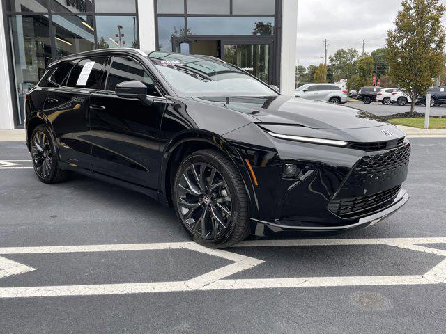 2025 toyota crown signia limited