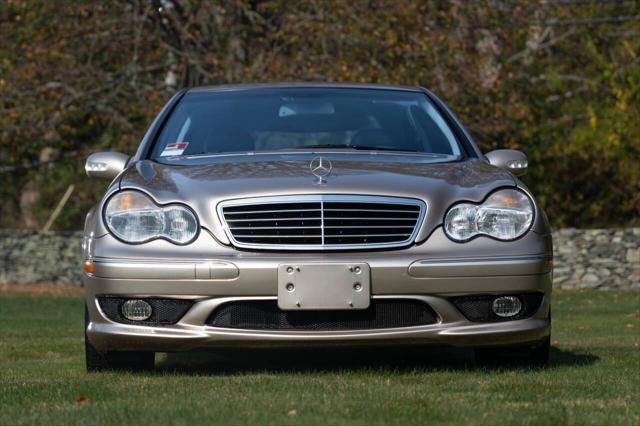 2002 mercedes-benz c-class c32 amg