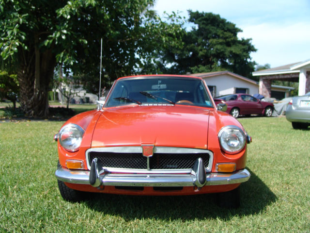 beautiful mgb-gt w/ airconditioning and overdrive