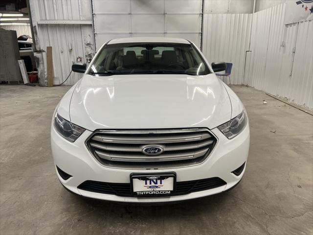 2015 ford taurus se