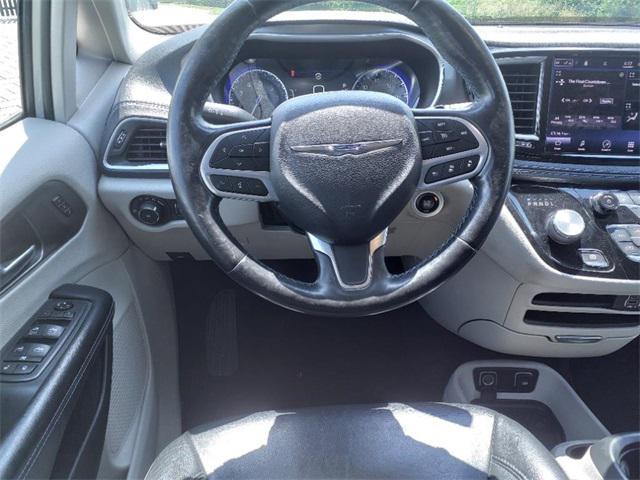 2021 chrysler pacifica touring l