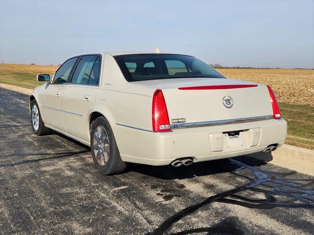 2011 cadillac dts premium collection