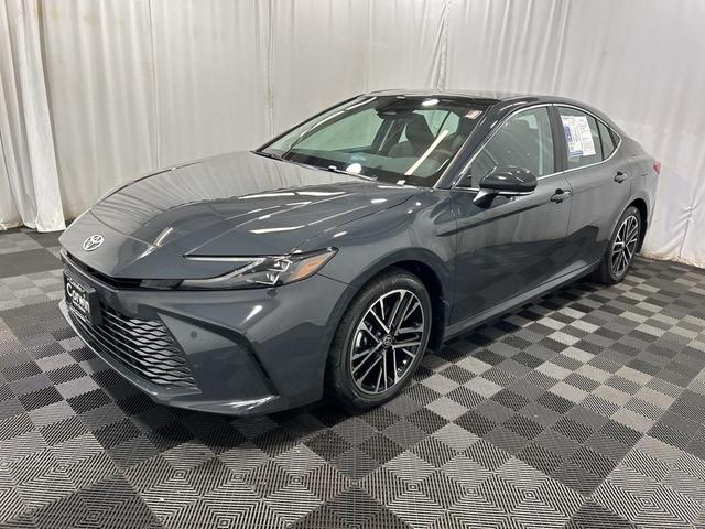 2025 toyota camry xle