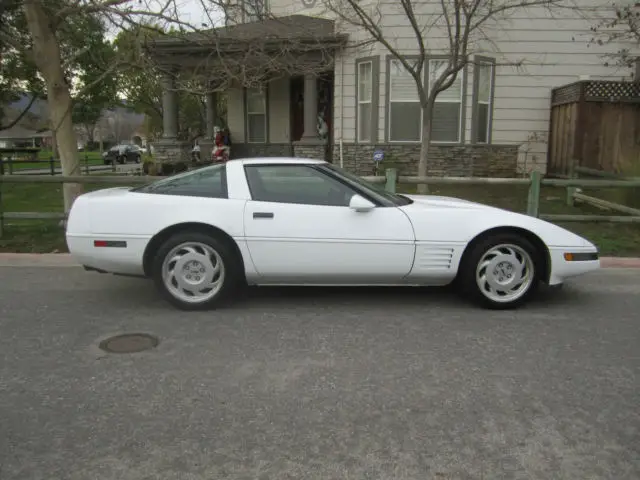 1992 chevrolet corvette 2 door coupe hatchback-cool california car!