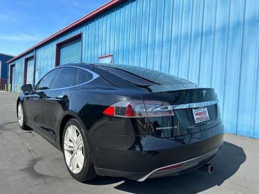 2015 tesla model s 85d in modesto, california
