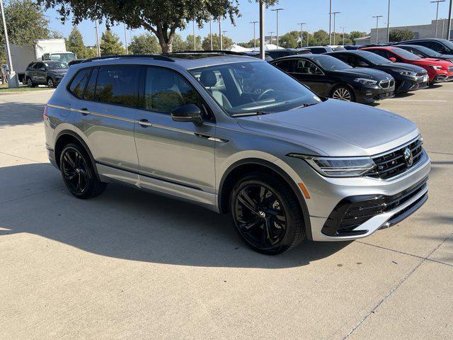 2024 volkswagen tiguan 2.0t se r-line black