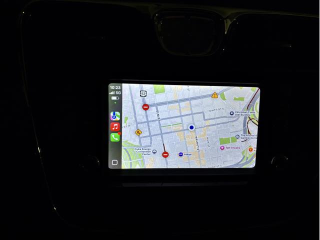2012 chrysler 200 lx