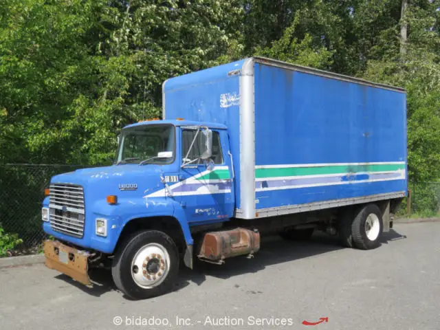 ford ln8000 utility fuel lube service truck 17' cargo box liftgate 6-spd manual