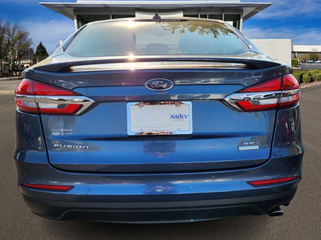 2019 ford fusion se