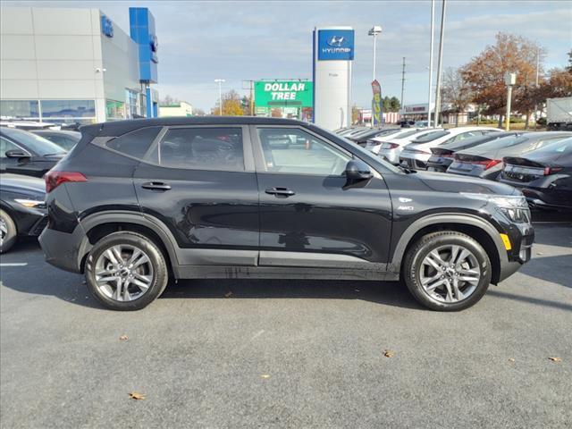 2022 kia seltos lx