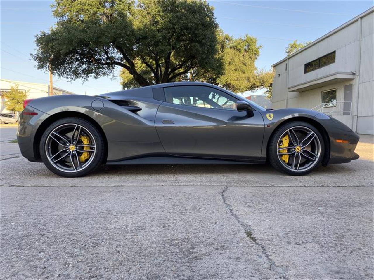 2018 ferrari 488 spider