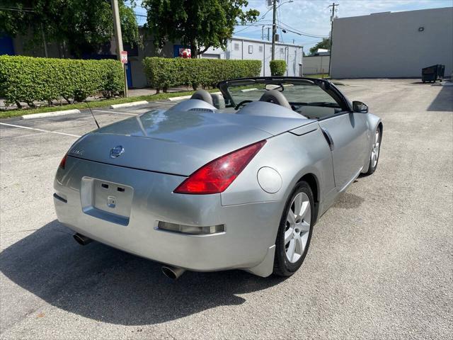 2005 nissan 350z touring