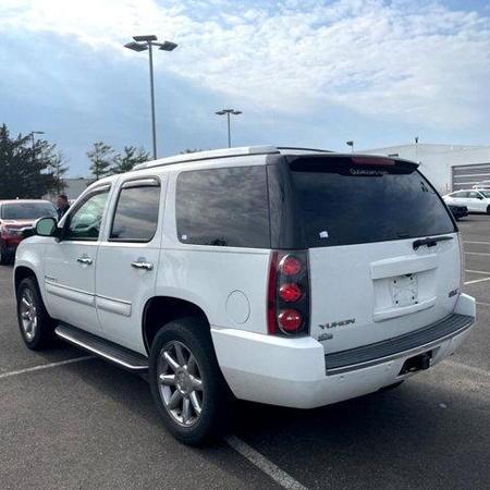 2008 gmc yukon denali in saint louis, missouri