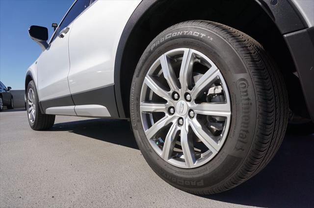 2022 cadillac xt4 premium luxury