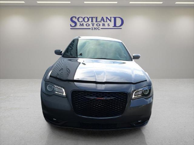 2021 chrysler 300 s