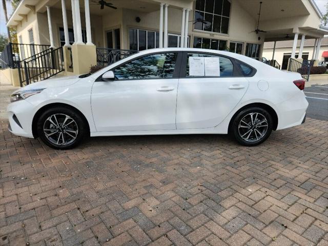 2024 kia forte lxs