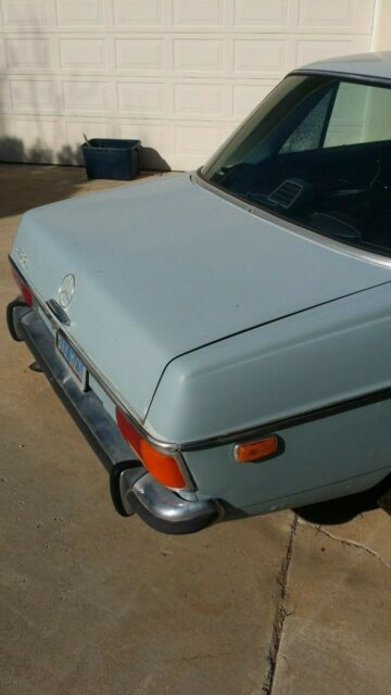 1970 220 gas 4 cylinder no reserve 7 day auction