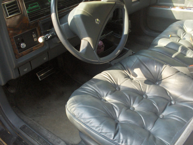 1989 chrysler new yorker landau sedan 4-door 3.0l