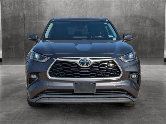 2021 toyota highlander xle