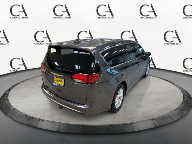 2018 chrysler pacifica touring plus