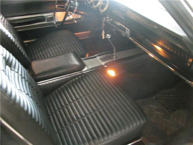 1966 dodge charger 127,795 miles gold/bk stripes 440 automatic