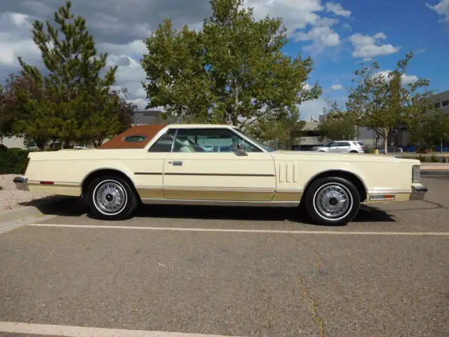 1979 lincoln continental mark v 39k miles - like new, yellow, showroom condition