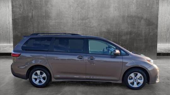 2018 Toyota Sienna