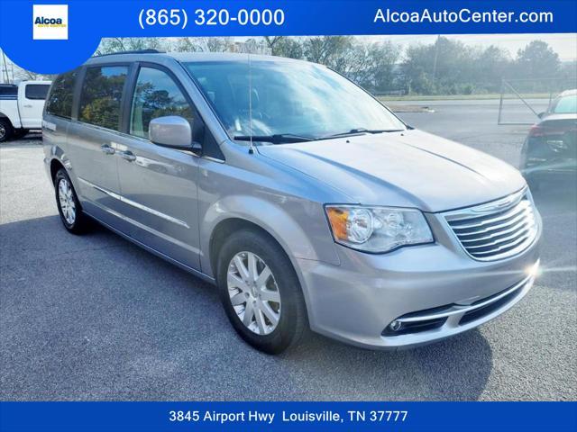 2016 chrysler town & country touring