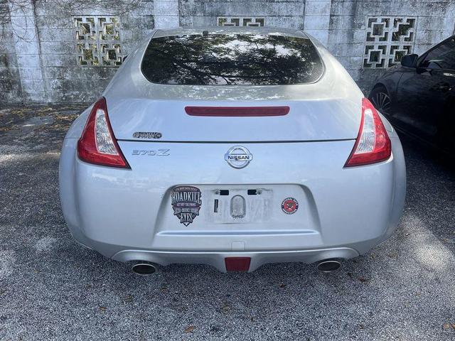 2015 nissan 370z base