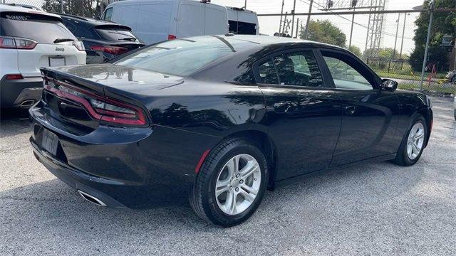 2022 dodge charger se