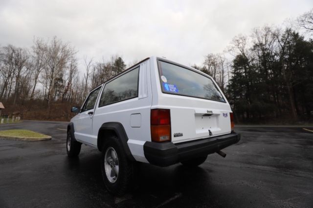 1994 jeep cherokee xj 2door 4.0 (clean)