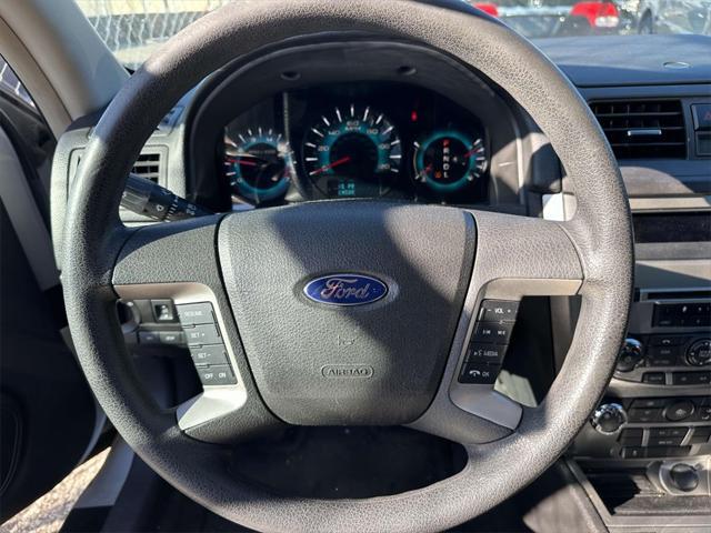 2010 ford fusion se