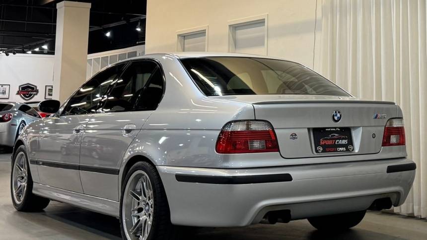 2001 bmw m5 base
