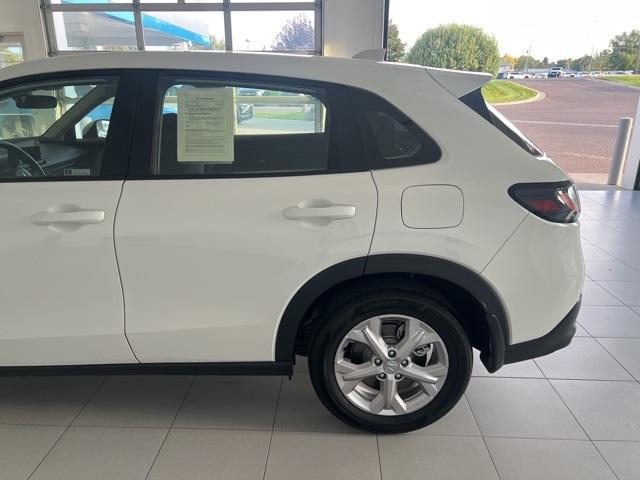 2023 honda hr-v lx