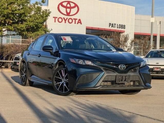 2021 toyota camry se