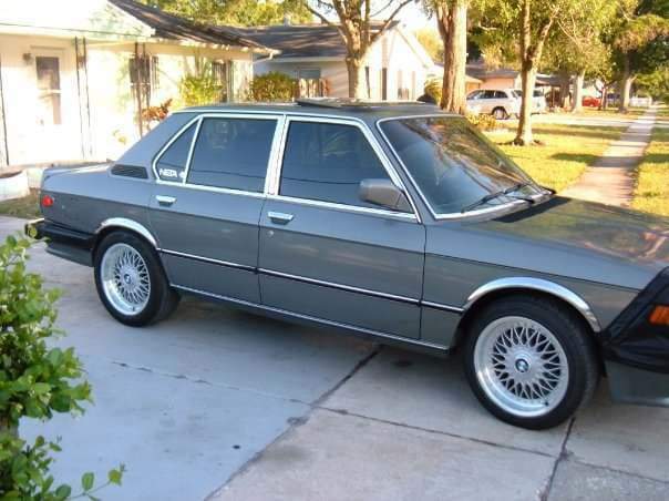 bmw 528 e12 1981
