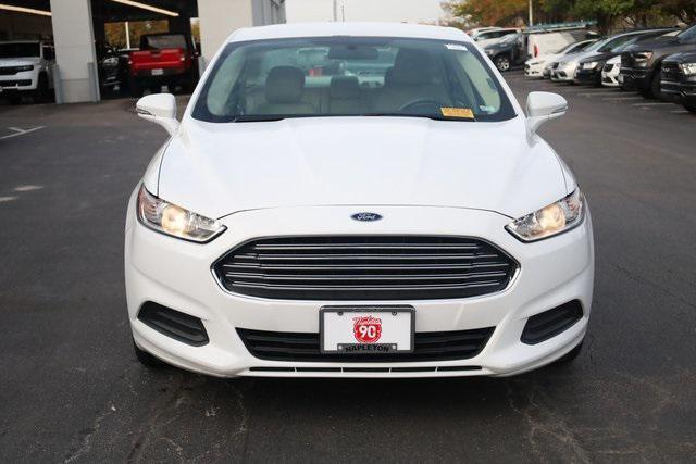 2013 ford fusion se