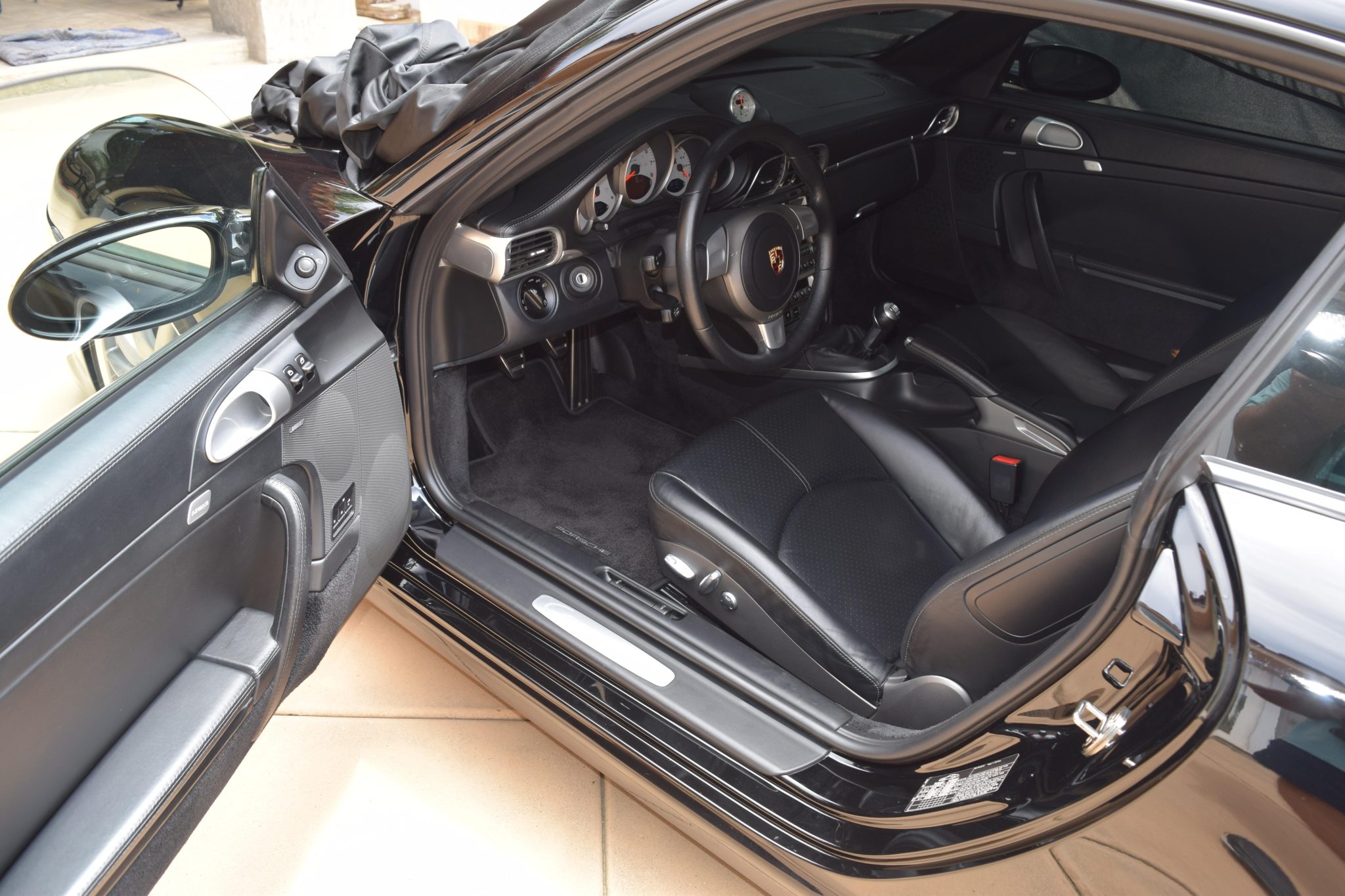 2005 porsche 911 carrera s coupe 6-speed