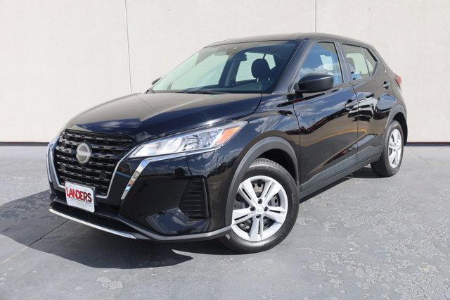 2022 nissan kicks s