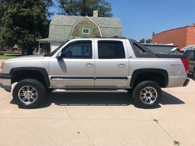 used 2005 chevrolet avalanche 4x4 holdrege, ne 68949 for sale in holdrege, nebraska