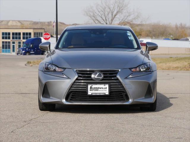 2018 lexus is 300 base