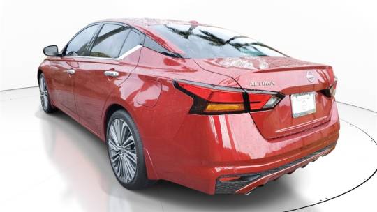 2025 Nissan Altima