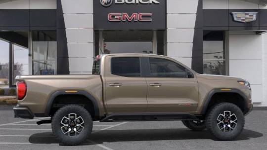 2024 GMC Canyon