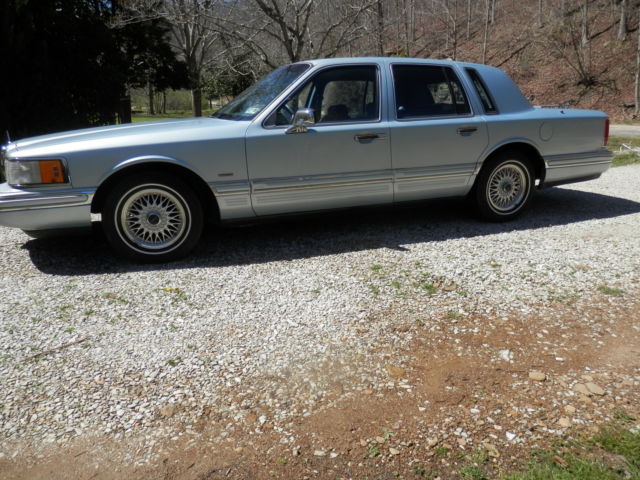 91 lincoln continental signiture series