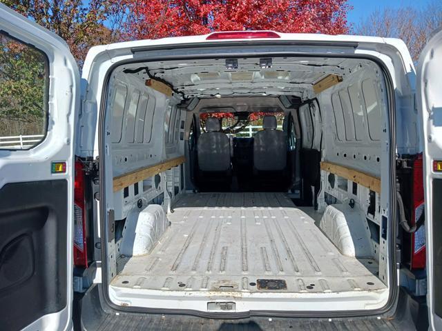 2018 ford transit-150 base