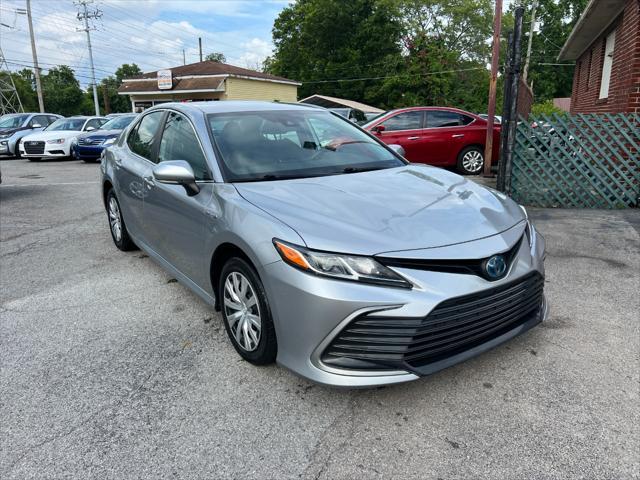 2021 toyota camry le